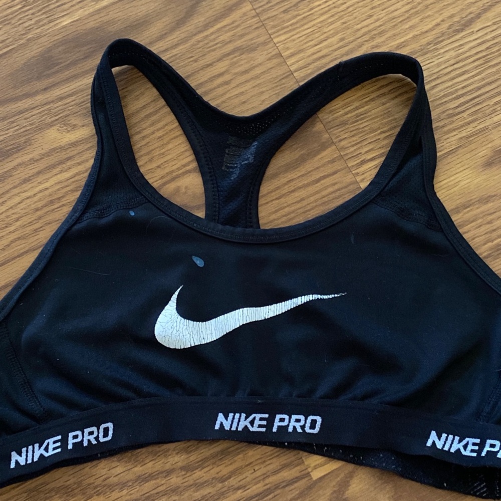 nike pro sports bra